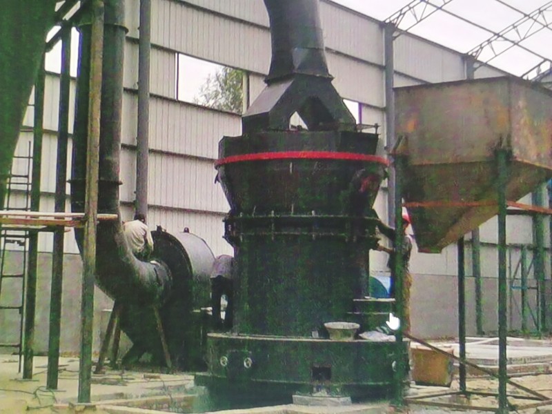 雷蒙磨粉機(jī)