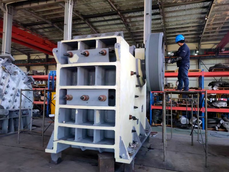 顎式破碎機(jī)易損件全解析：延長(zhǎng)設(shè)備壽命的關(guān)鍵